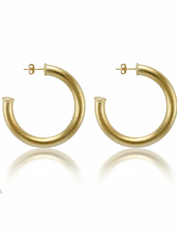 Chantal Hoops
