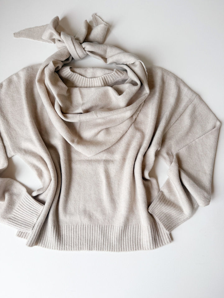 Sihara Long Sleeve Sweater w/Scarf