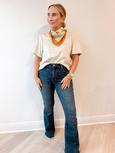Ezra Top Bone