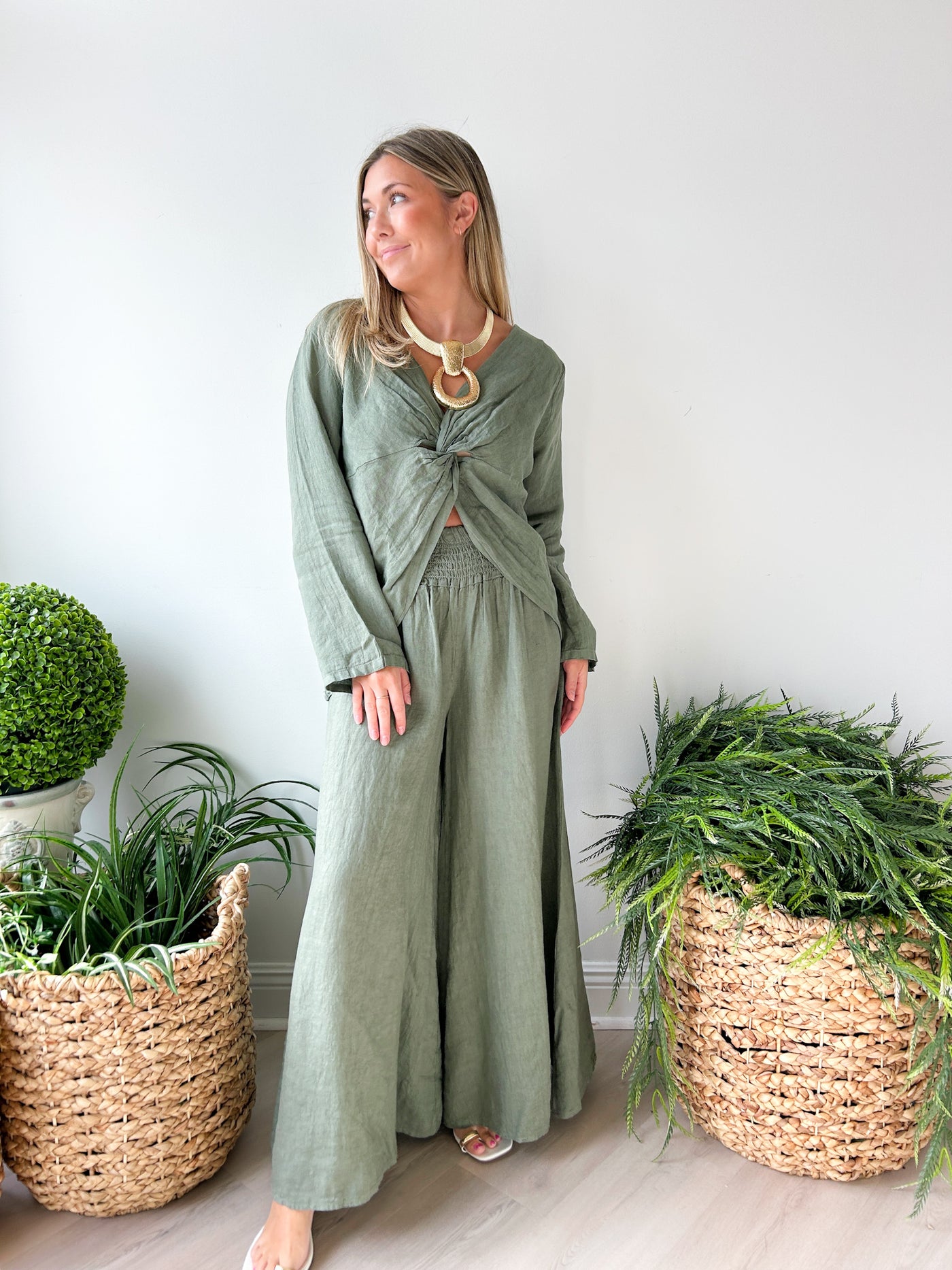 Shelly Linen Twist Top