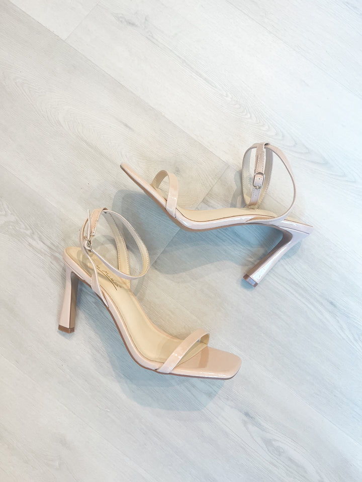 Bailey Heel nude