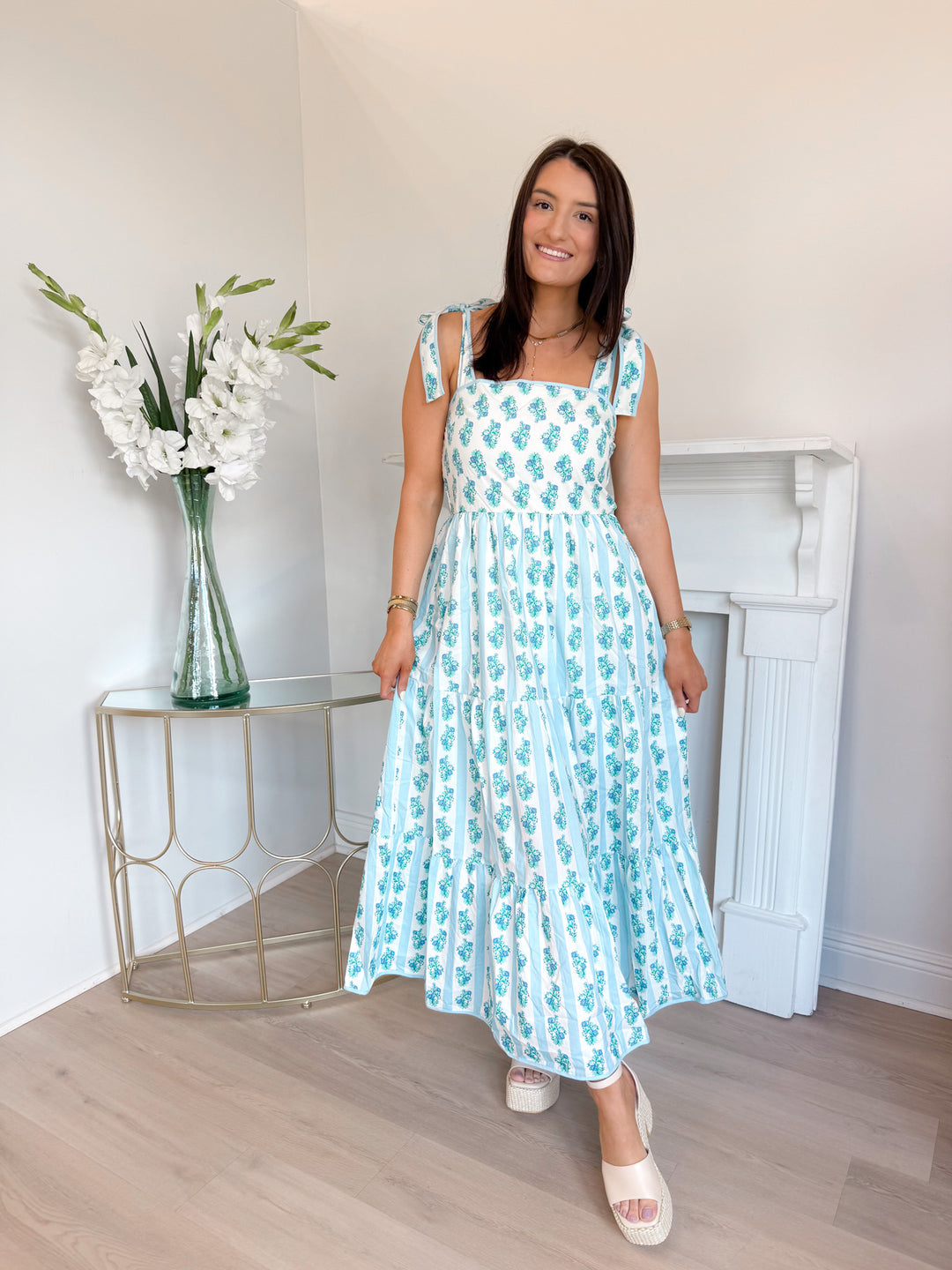 Emry Floral Print Sleeveless Midi Dress