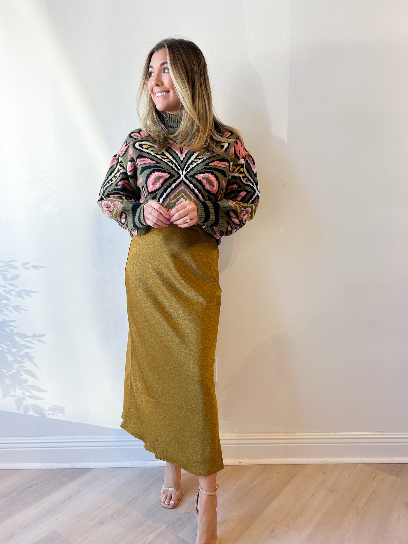 Julia Cropped Pattern Sweater Top