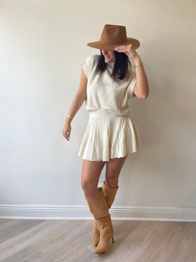 Eva Turtleneck Top And Pleated Skirt Set Cream