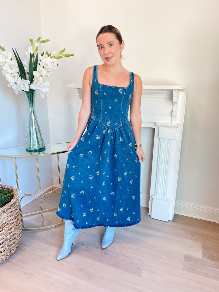 Mave Midi Dress