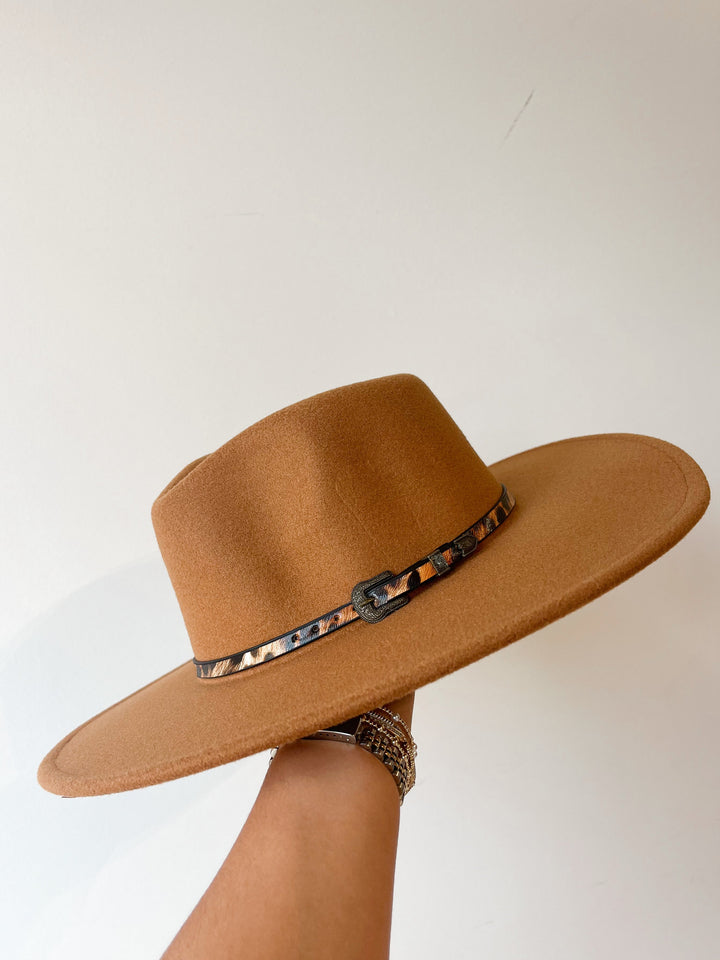 Leopard Strap w/Buckle Teardrop Fedora Camel