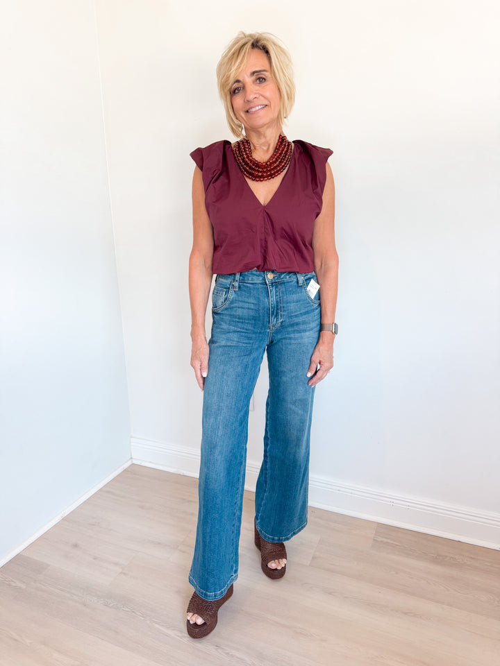 Lola V Neck