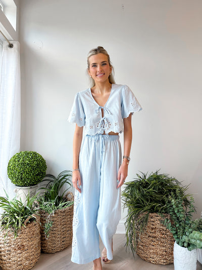 Jay Embroidered Linen Set