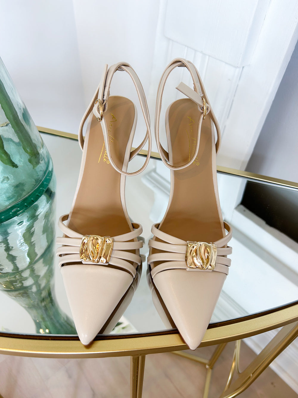 Victoria Strappy Pump