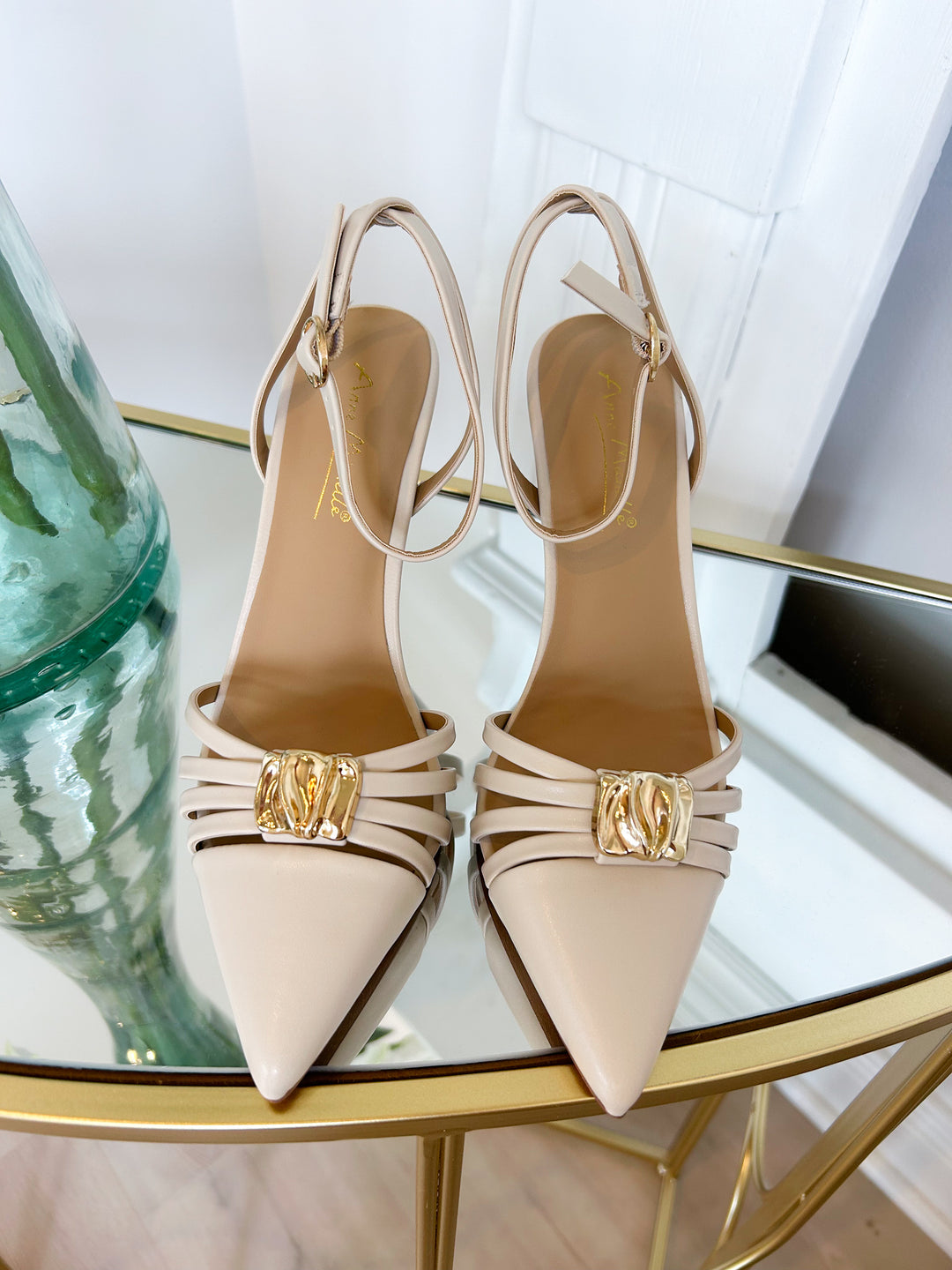 Victoria Strappy Pump