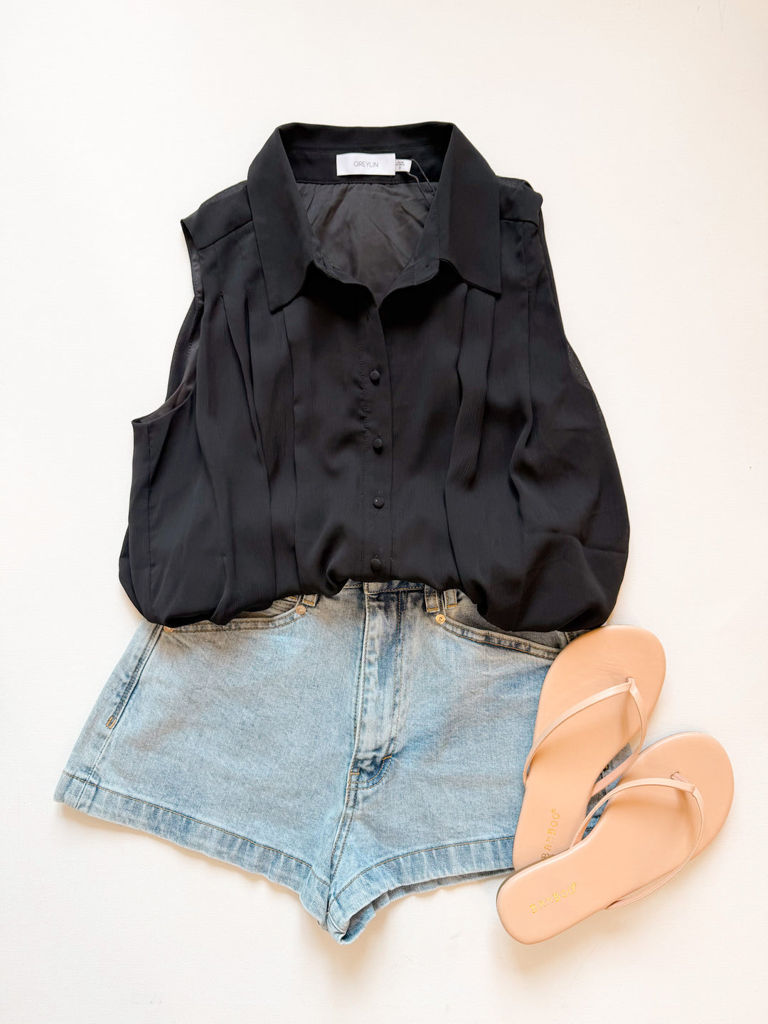 Samantha Sleeveless Button Down Blouse w/ Bubble Hem