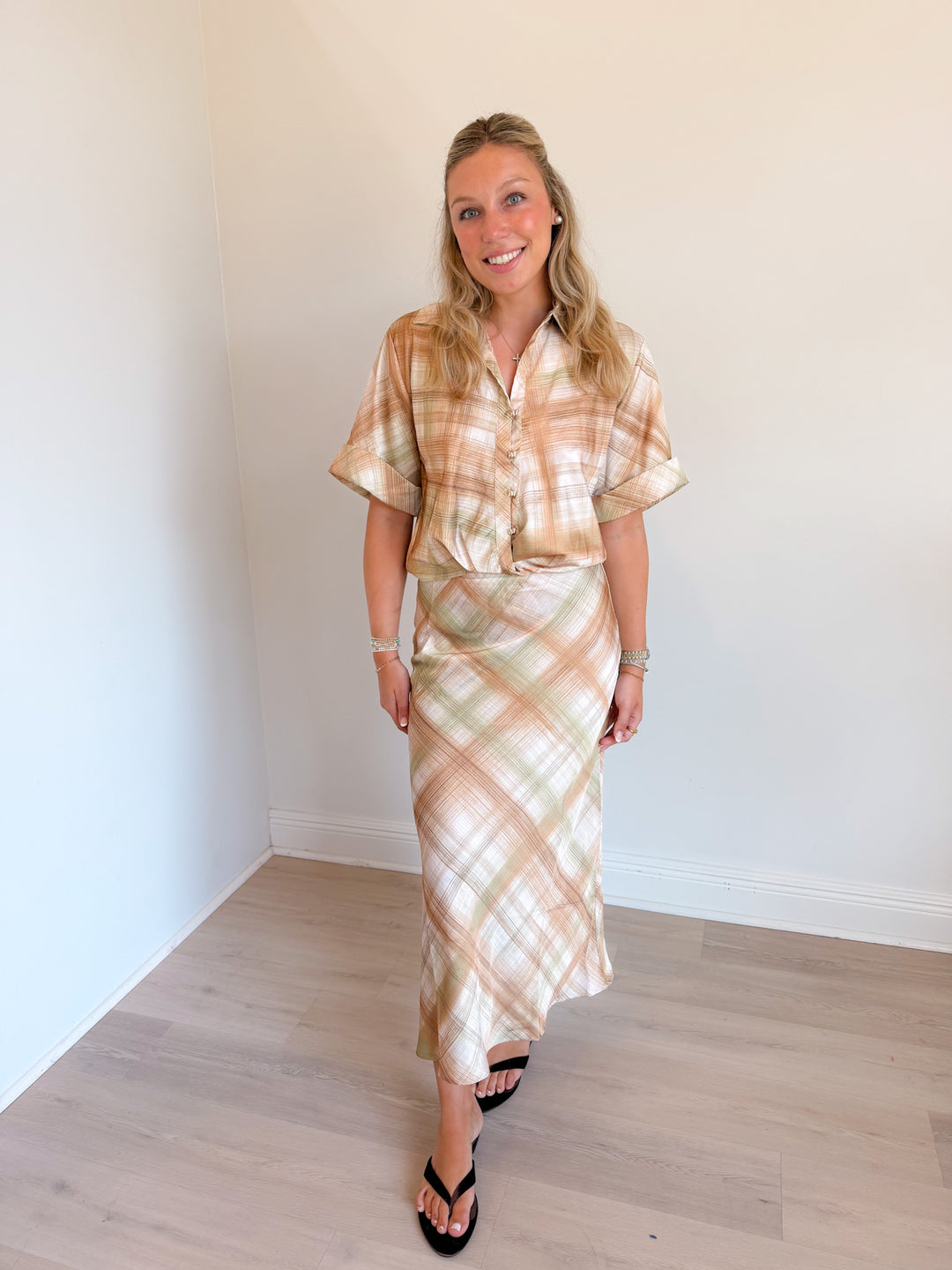 Mara Midi Skirt