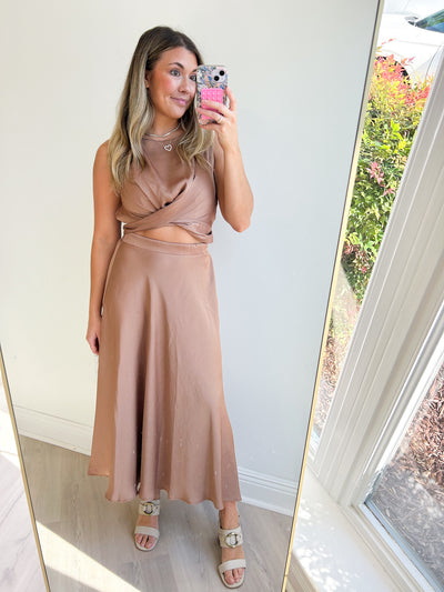 Han Twist Front Top
