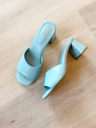 Vera Heel blue