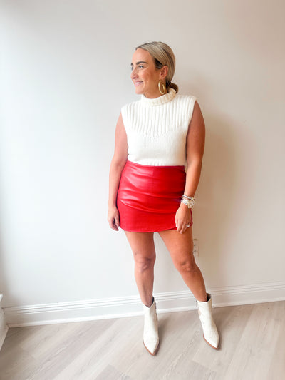 Emma Skort red