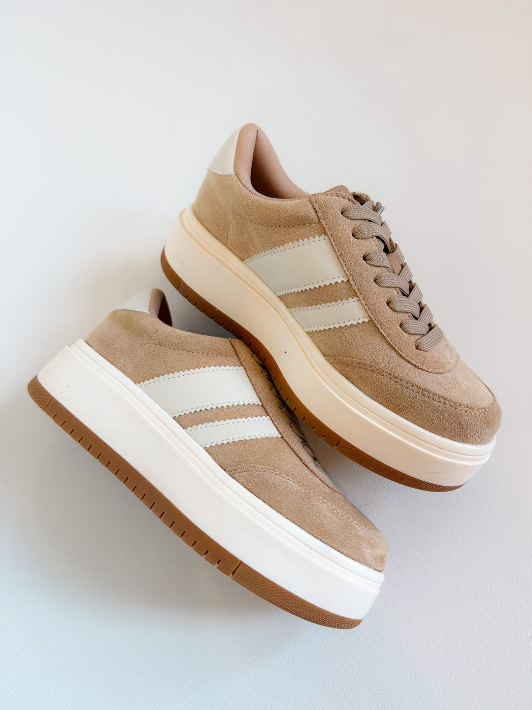 Navida Sneaker