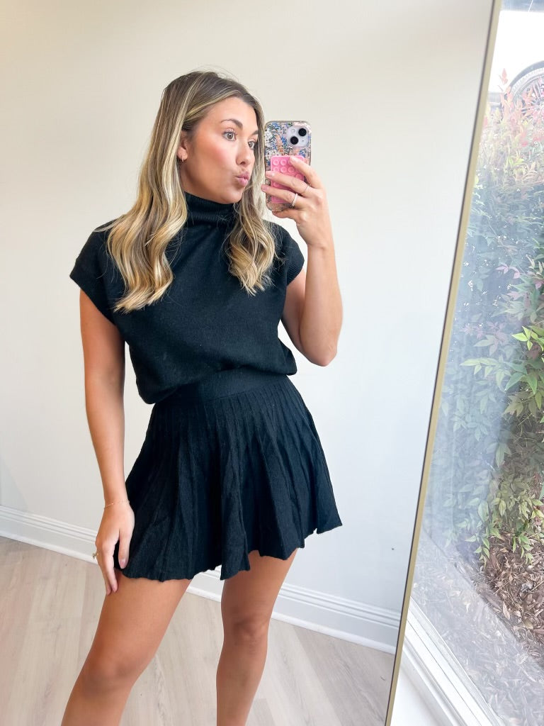 Eva Turtleneck Top And Pleated Skirt Set Black
