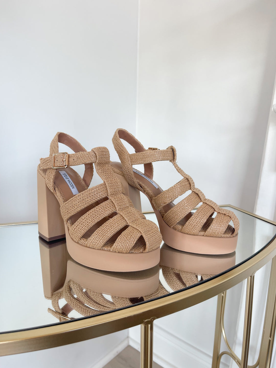 Teller Heel