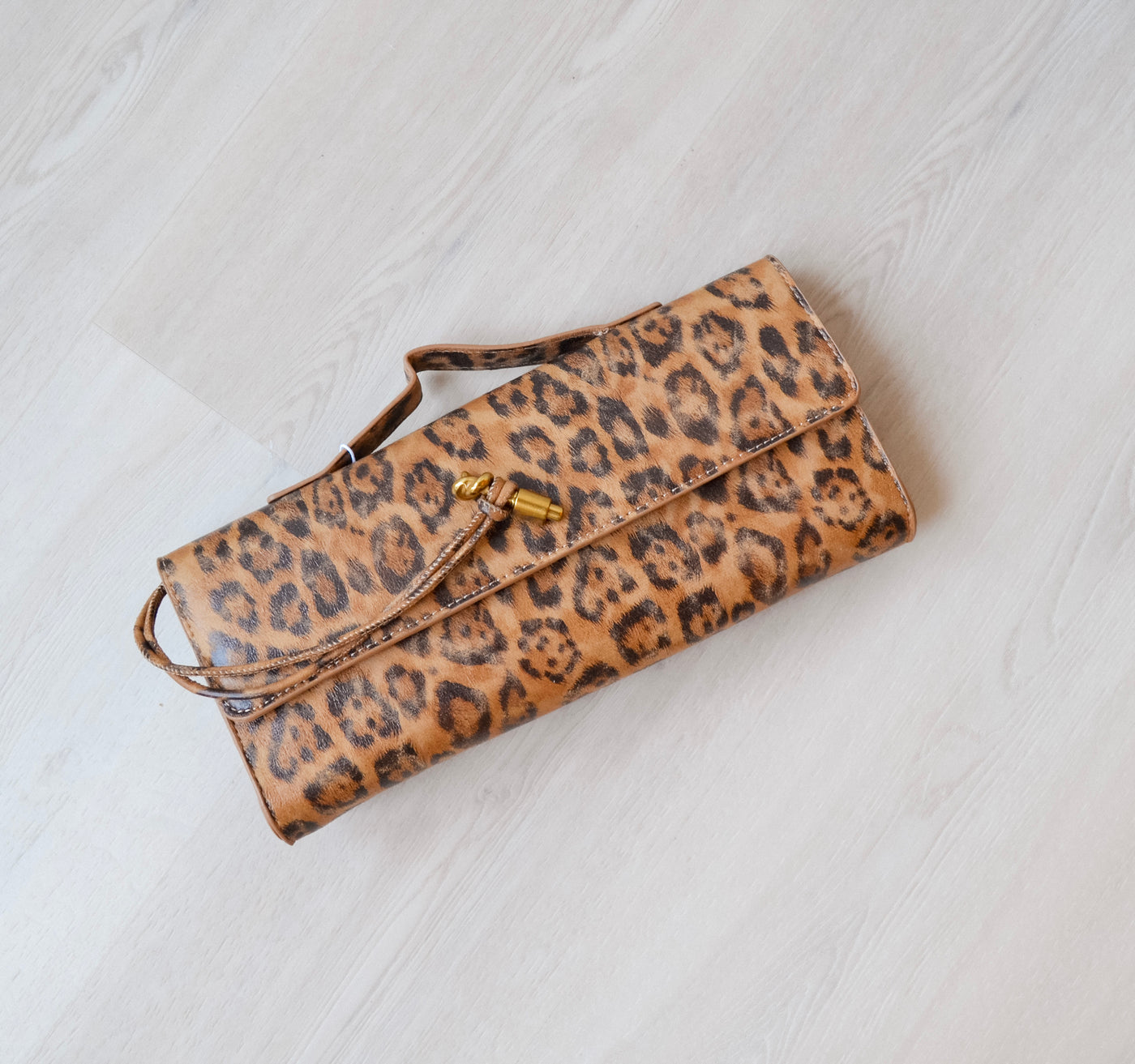 Keni Crossbody leopard 12” x 2.4”x 5.5”