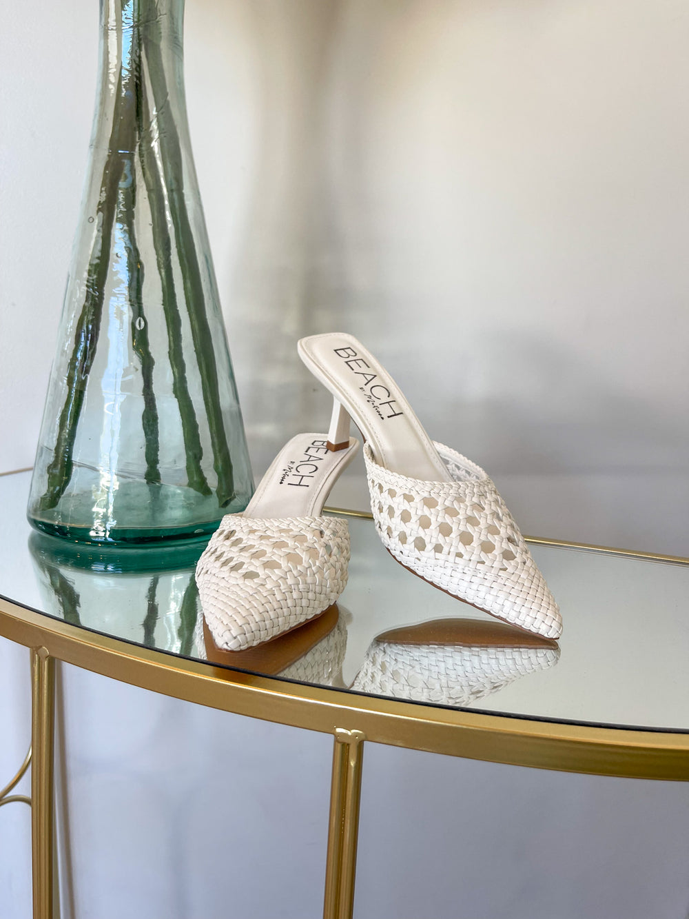 Tia Heel white