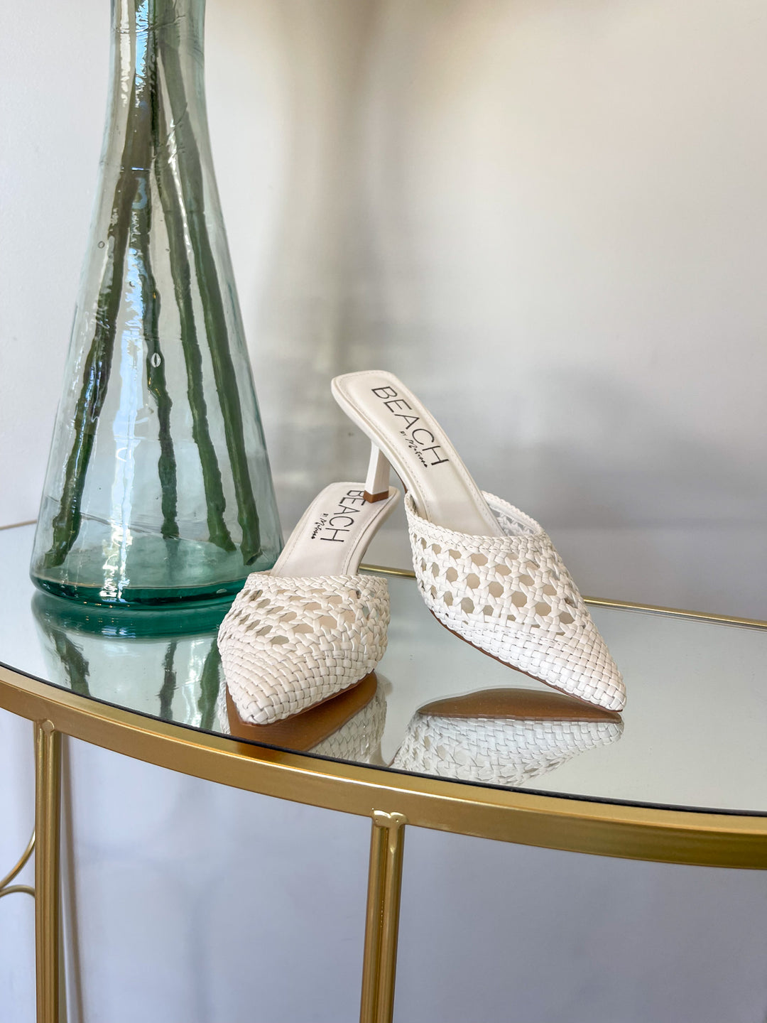 Tia Heel white