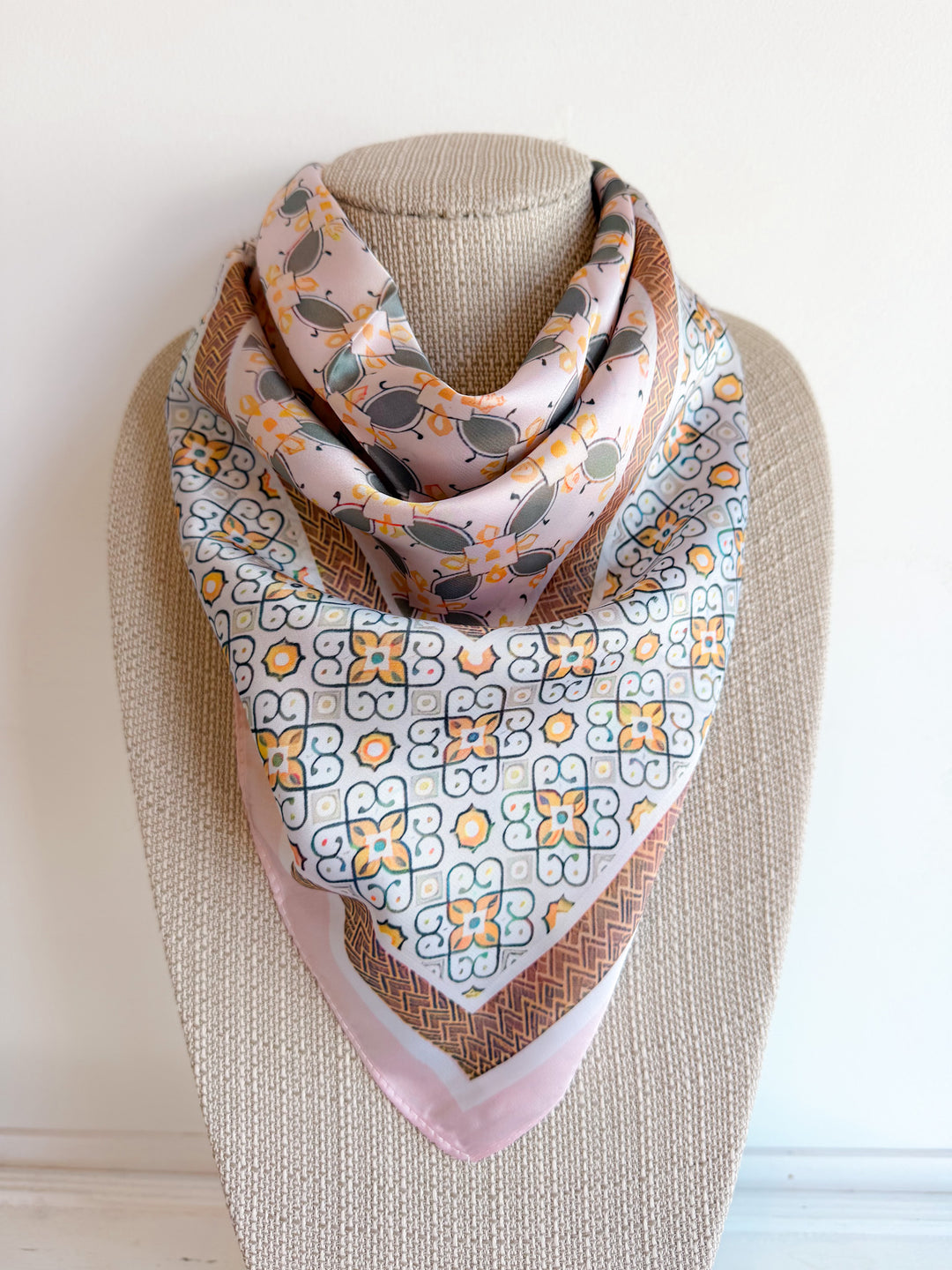 Halley Scarf