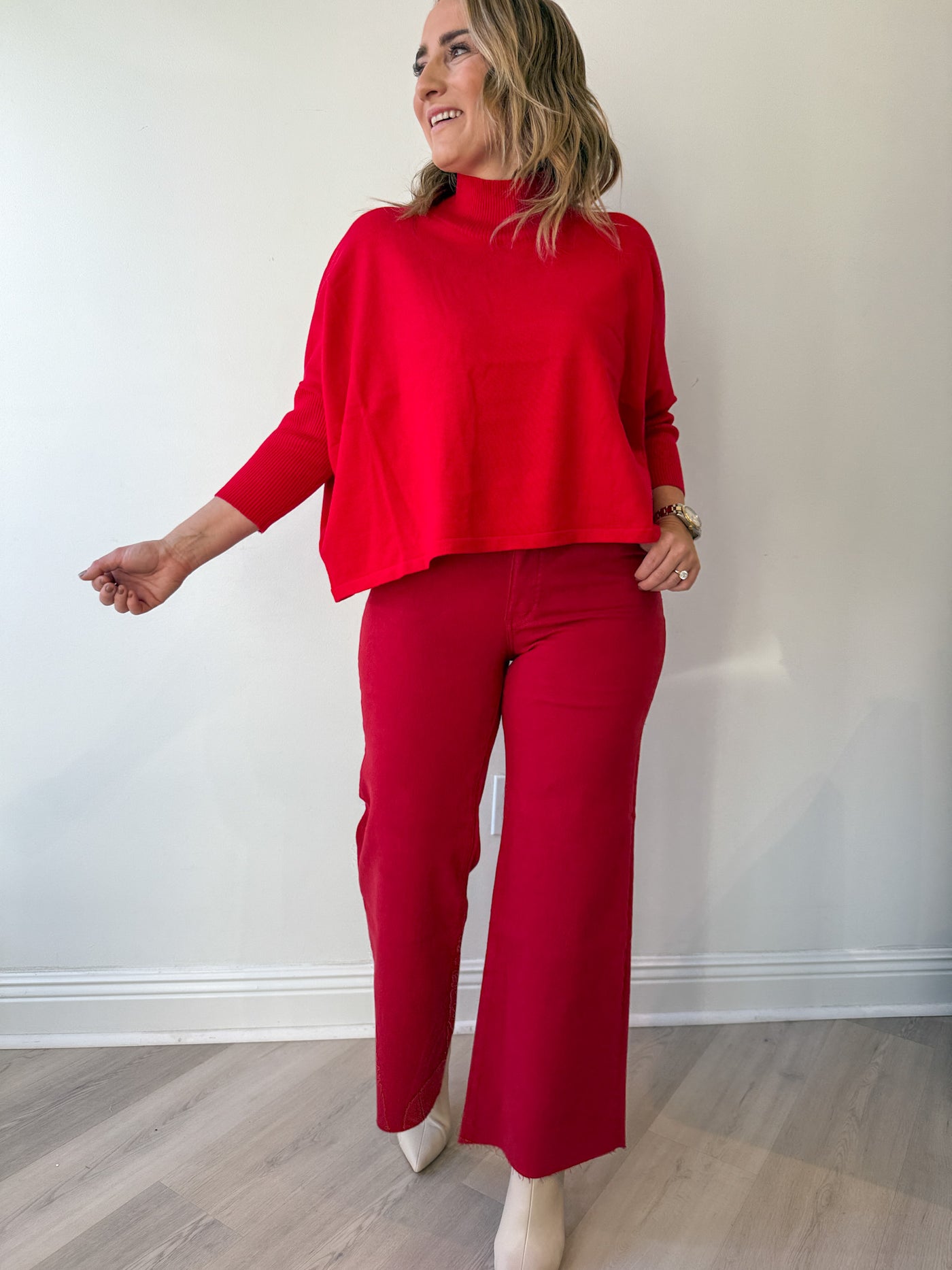 Aja Ortho Solid Top Scarlet One Size