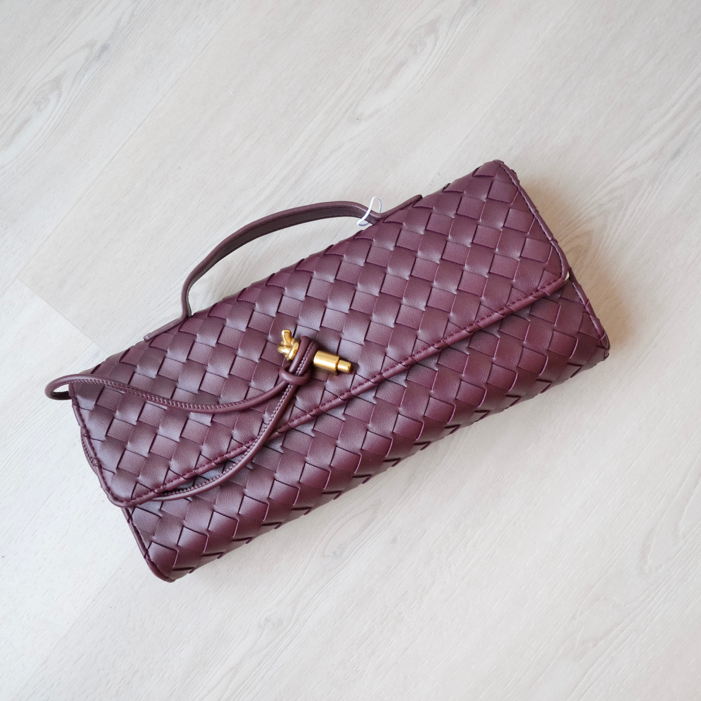 Keni Crossbody burgundy 12” x 2.4”x 5.5”