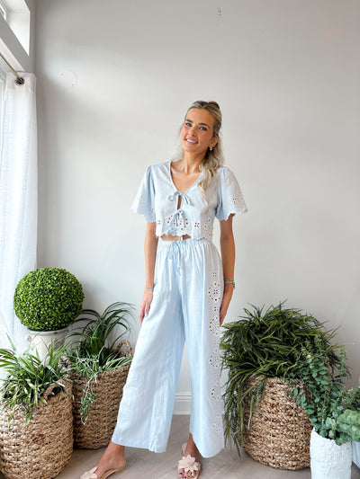 Jay Embroidered Linen Set