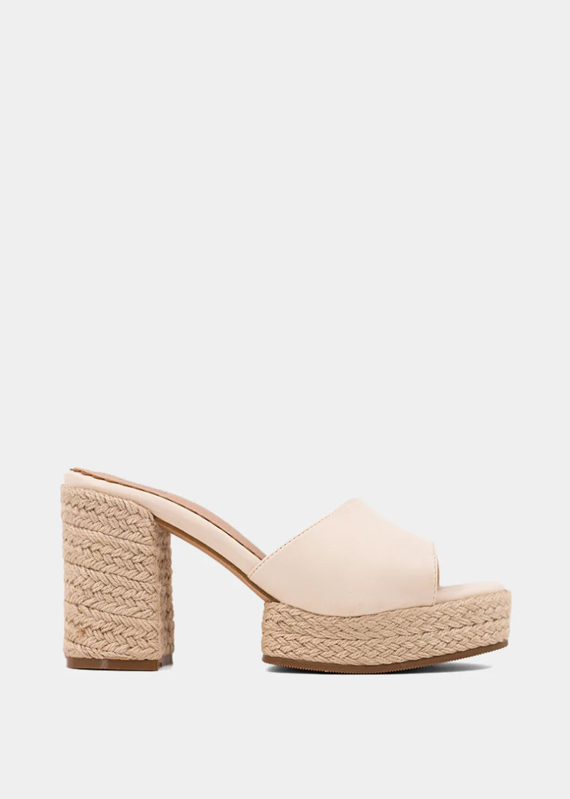 Elvira Heel