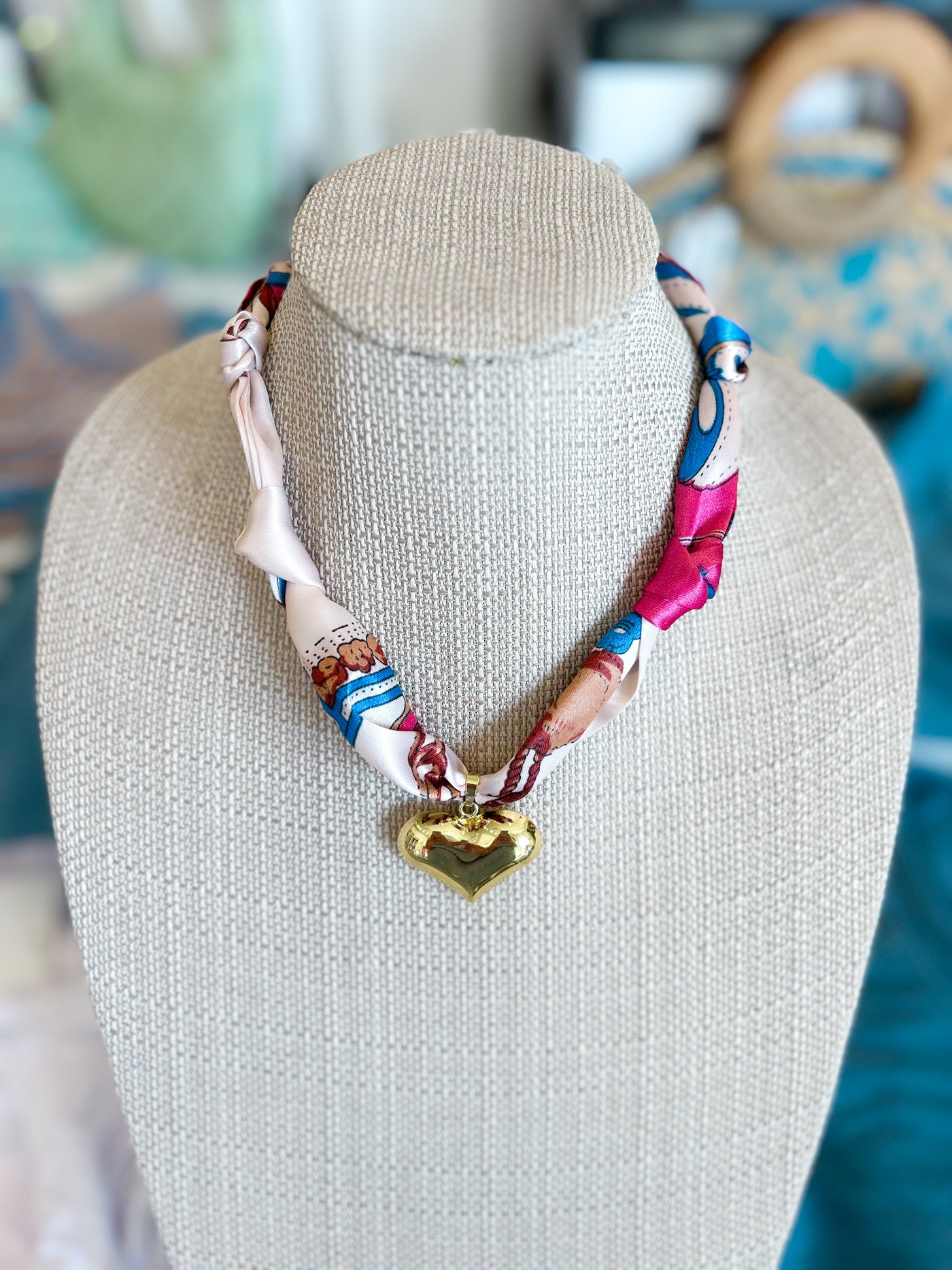 Hadley Heart Scarf Necklace pink cream o s