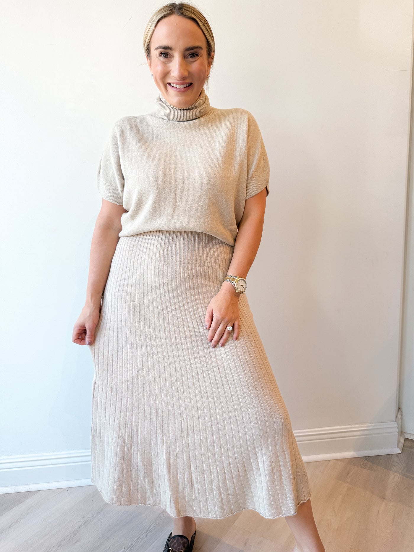 Mariane Turtle Neck Short Sleeve Sweater Top