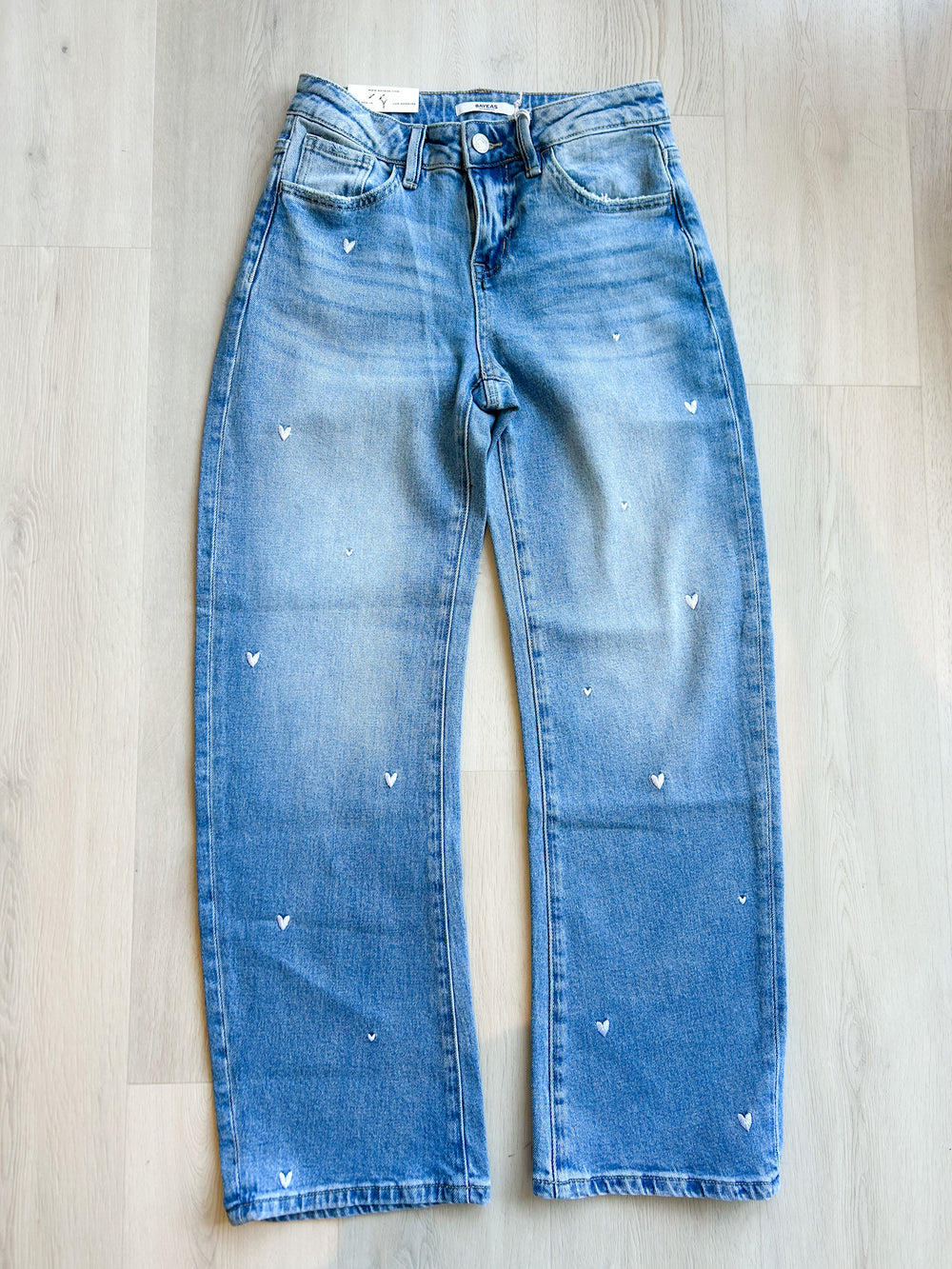 Flora Mid Rise Barrel Jean