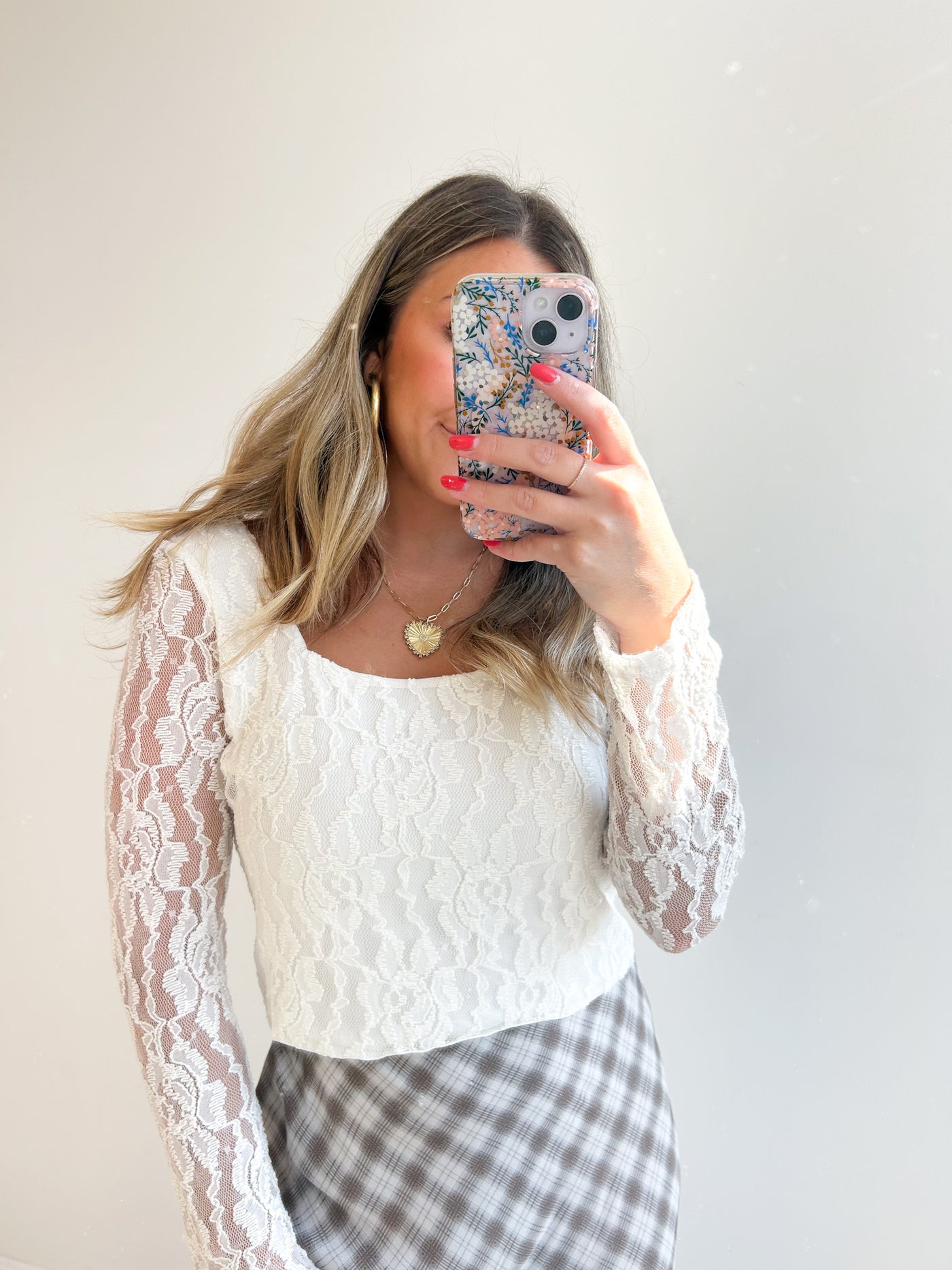 Low Lights Lace L/Slv Crop Top