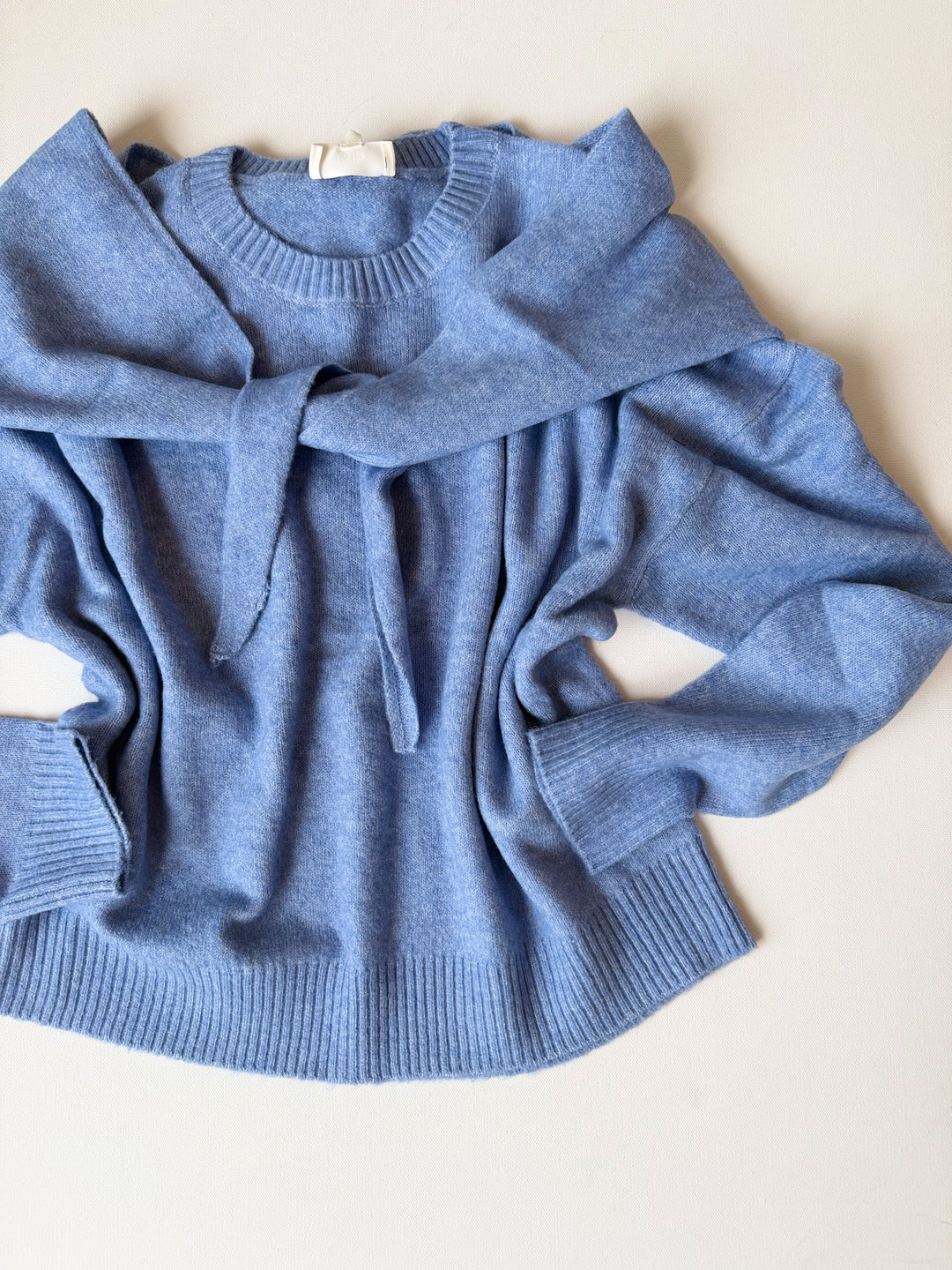 Sihara Long Sleeve Sweater w/Scarf
