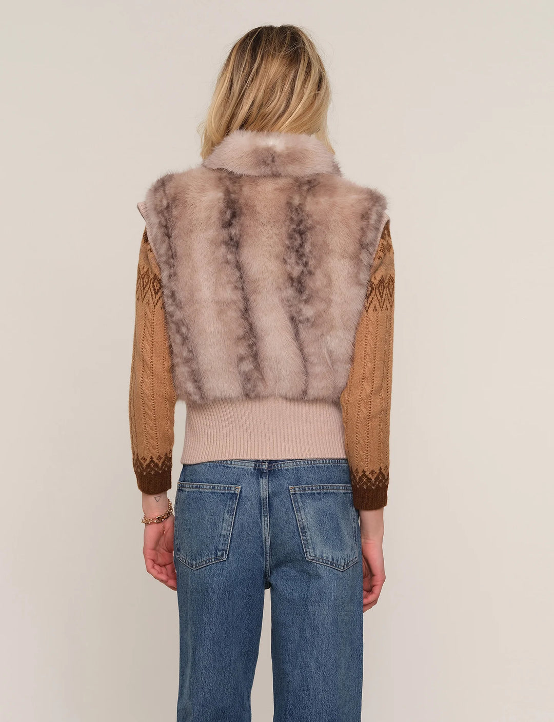Arya Vest
